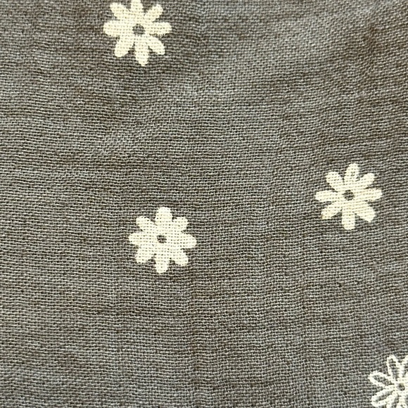 NWT Dear Mini Daisy Ruffle Shorts size 12-18M - Picture 5 of 13